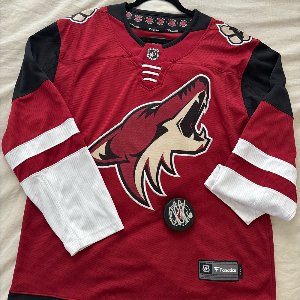 Arizona Hockey Jersey + Official Game Puck signed by John Chychrun 6
